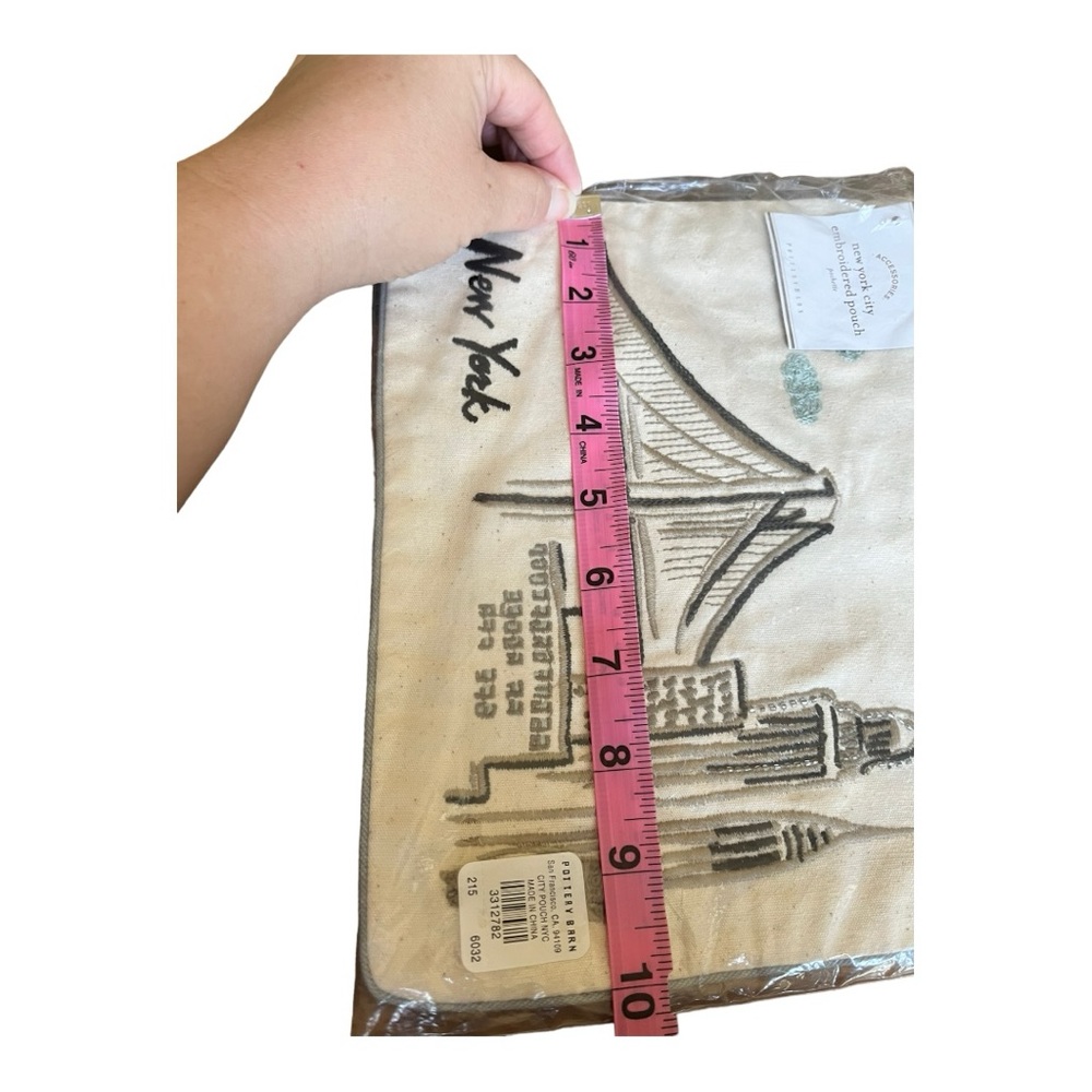 Pottery Barn New York City Embroidered Zip Travel Pouches - Picture 13 of 14